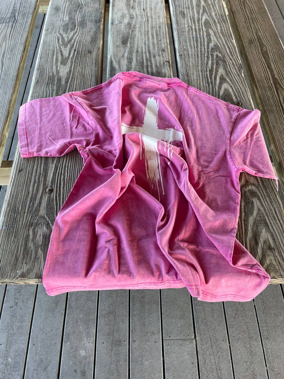 Destroyed Monochrome Logo Model T-shirt
